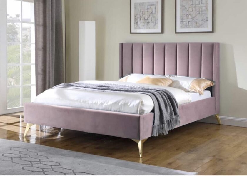 Clara Bed 5' - Pink